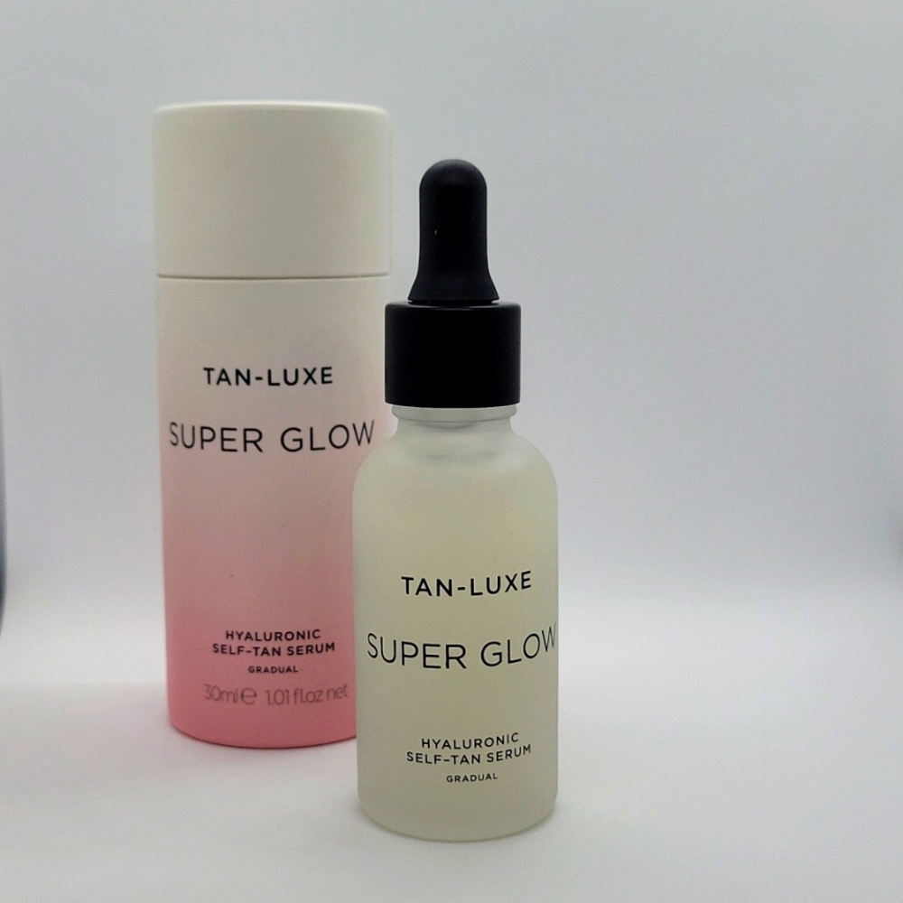 Tan-Luxe Super Glow Hyaluronic Self-tan Serum, Gradual